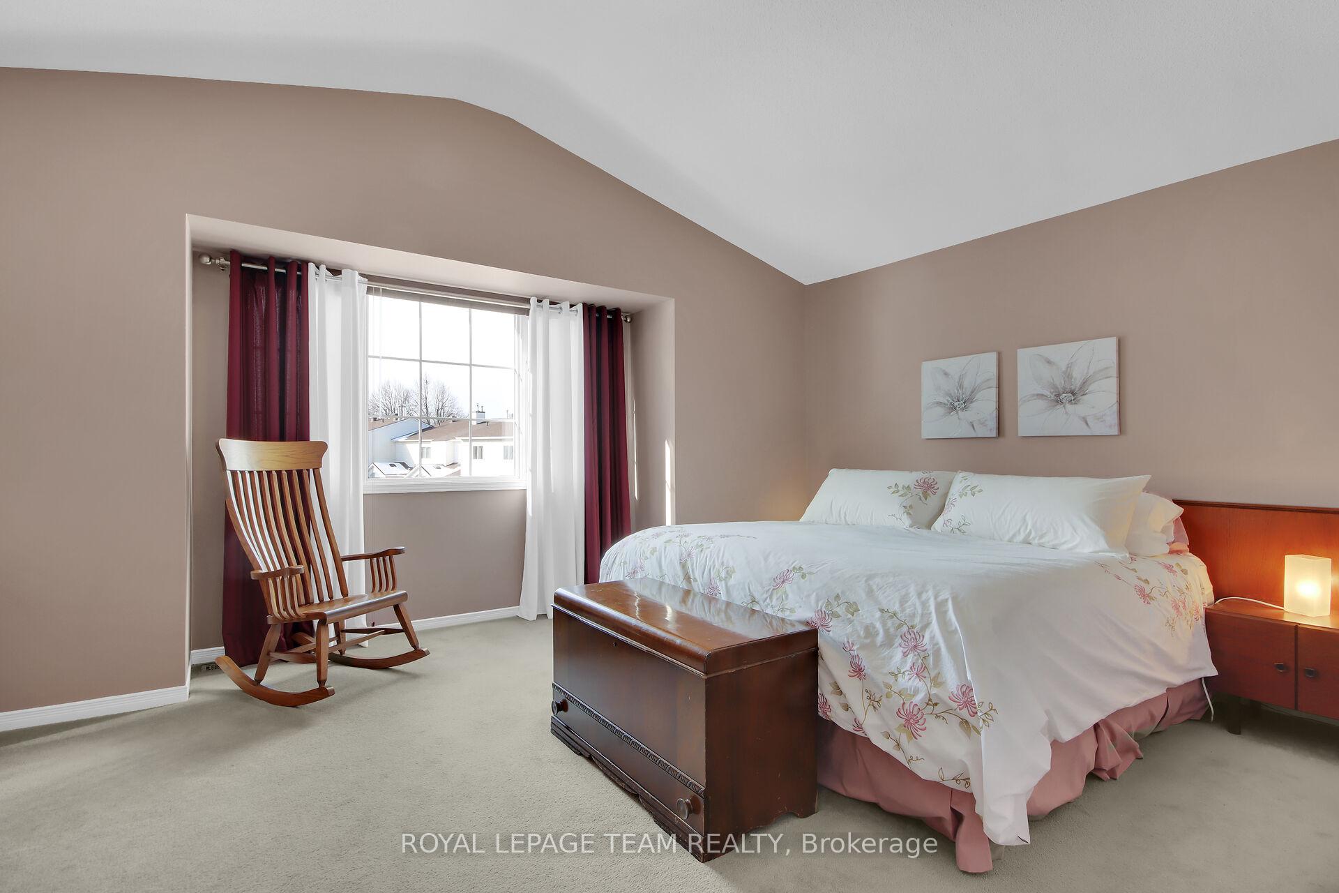 Photo 21 of 2 Inverary Drive, Ottawa, Kanata - Morgan's Grant/South March — HOMEH
