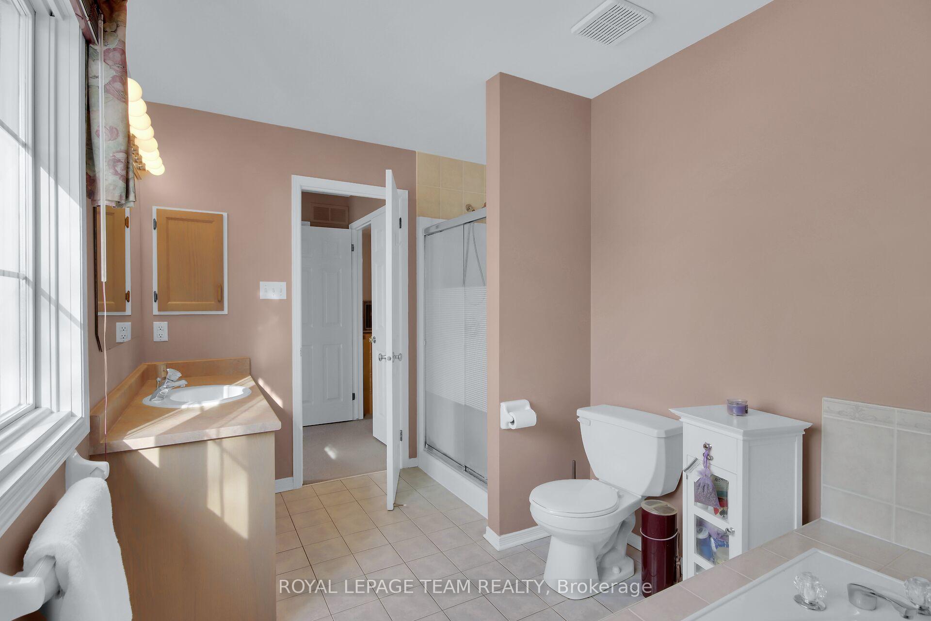 Photo 25 of 2 Inverary Drive, Ottawa, Kanata - Morgan's Grant/South March — HOMEH