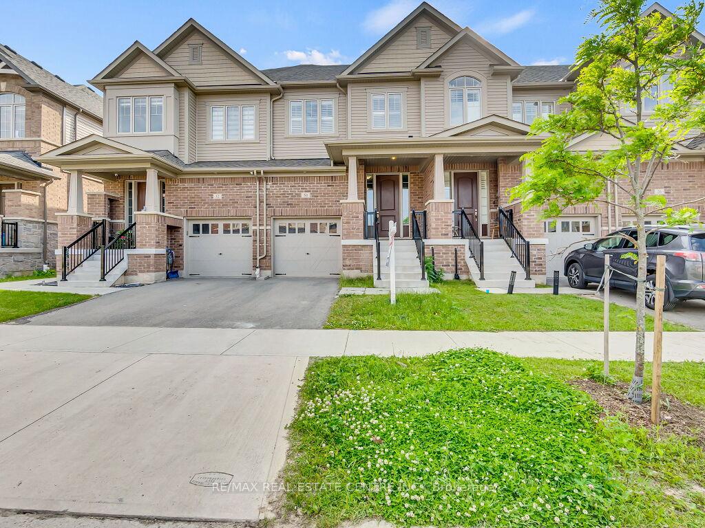 Photo 2 of 30 Grassbourne Avenue, Kitchener — HOMEH