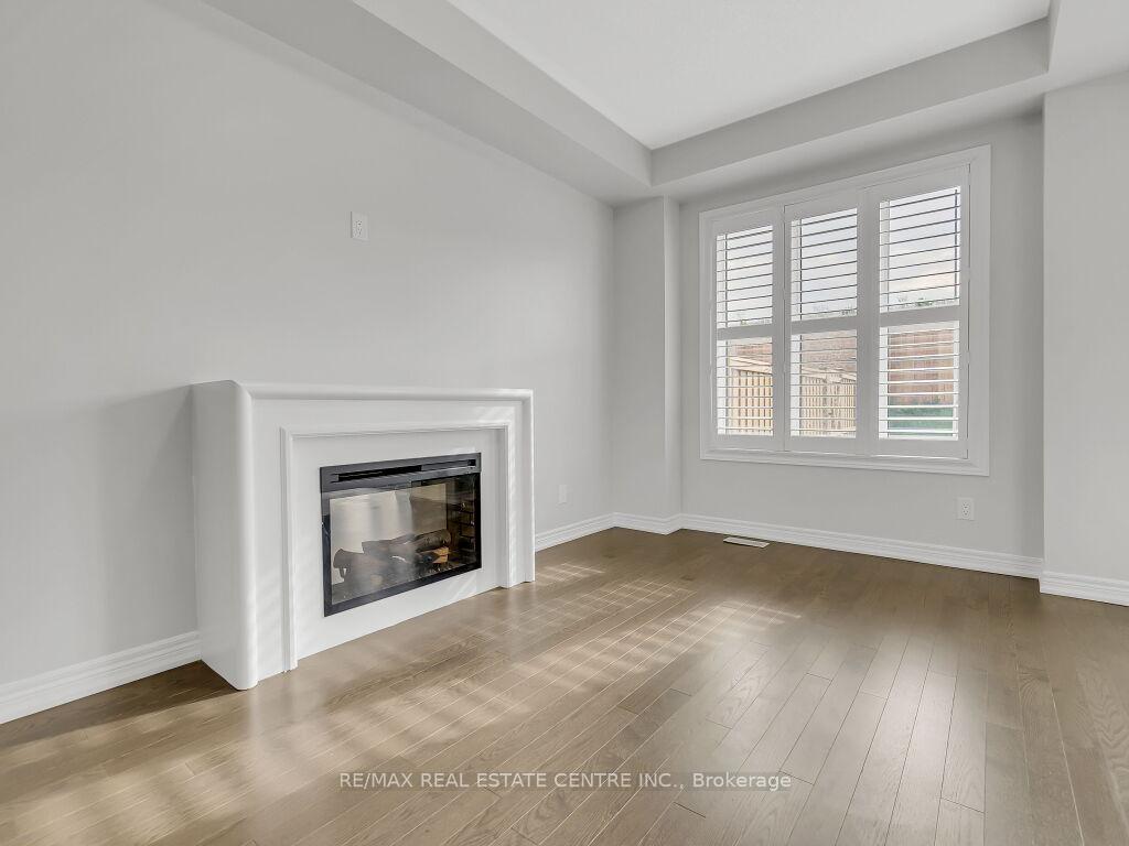Photo 9 of 30 Grassbourne Avenue, Kitchener — HOMEH