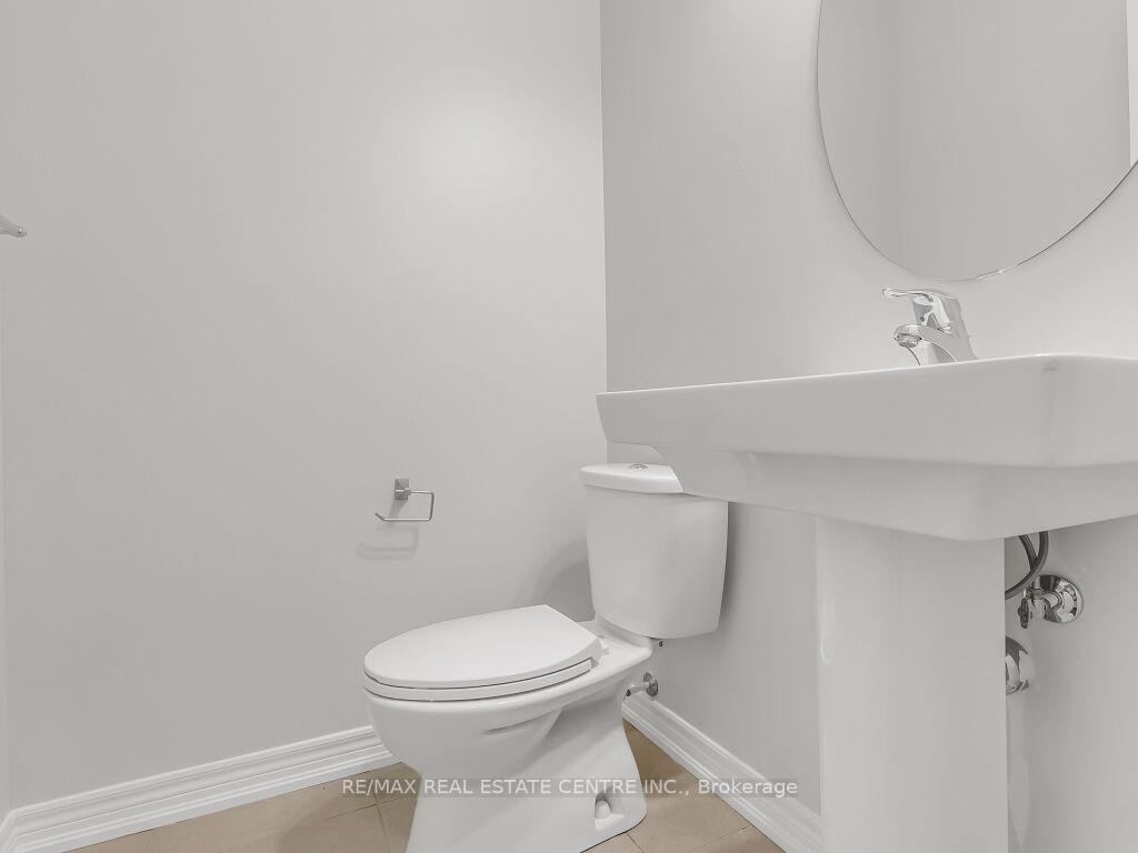 Photo 21 of 30 Grassbourne Avenue, Kitchener — HOMEH