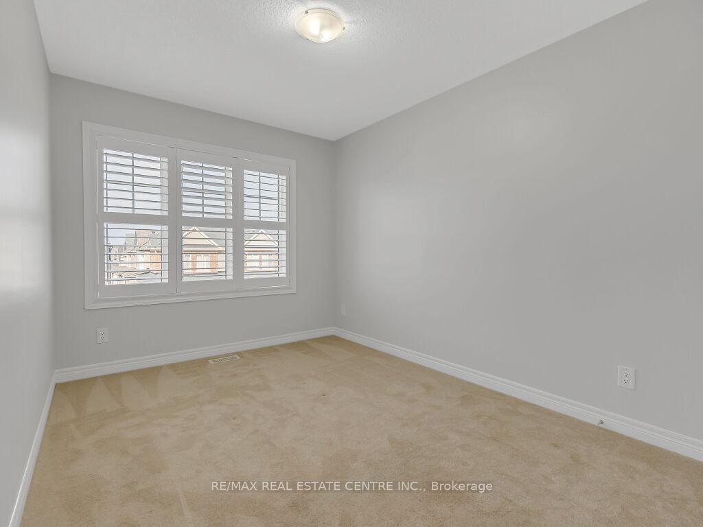 Photo 27 of 30 Grassbourne Avenue, Kitchener — HOMEH