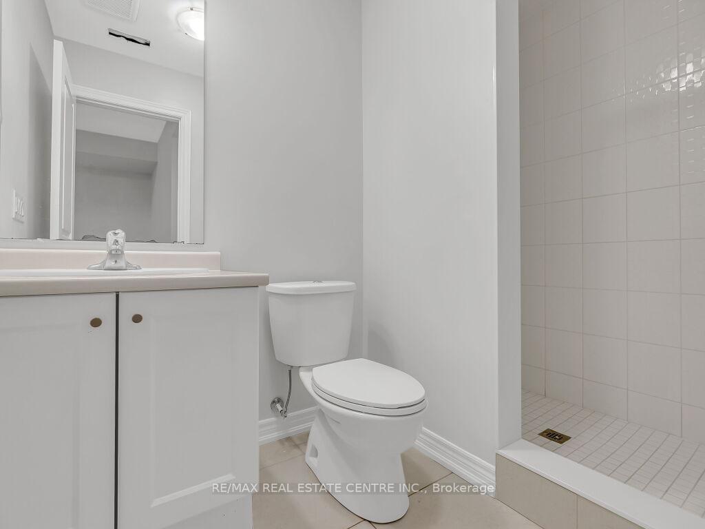 Photo 35 of 30 Grassbourne Avenue, Kitchener — HOMEH