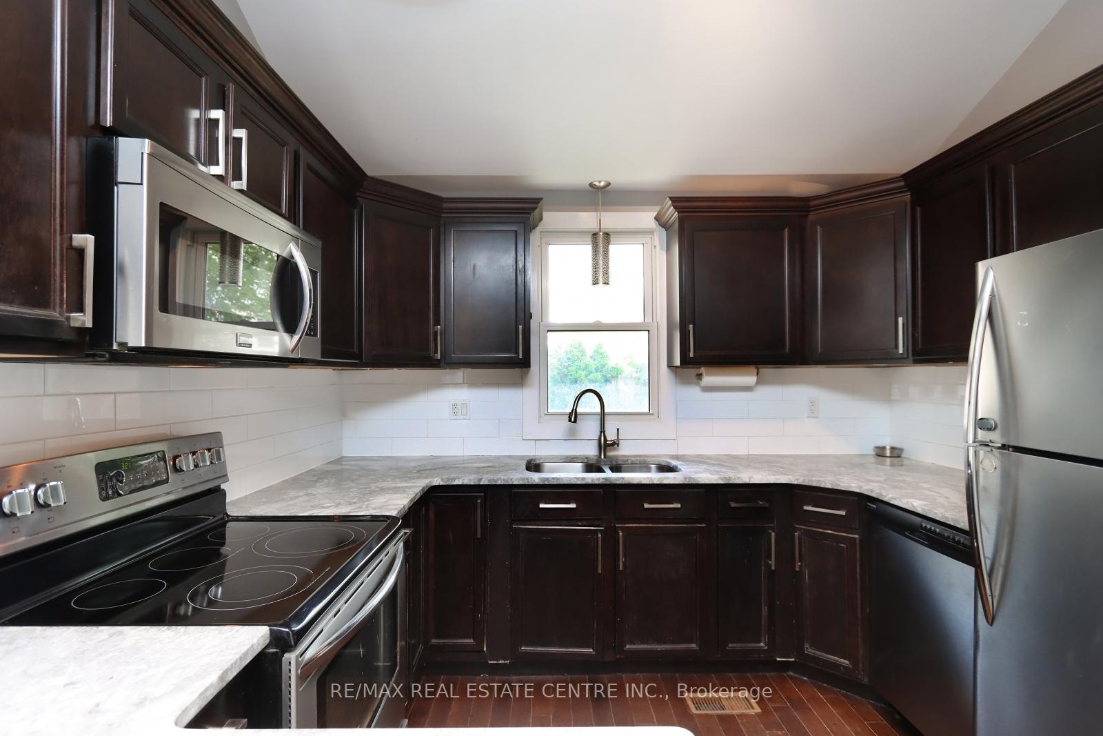 Photo 14 of 121 Brock Street, Kitchener — HOMEH
