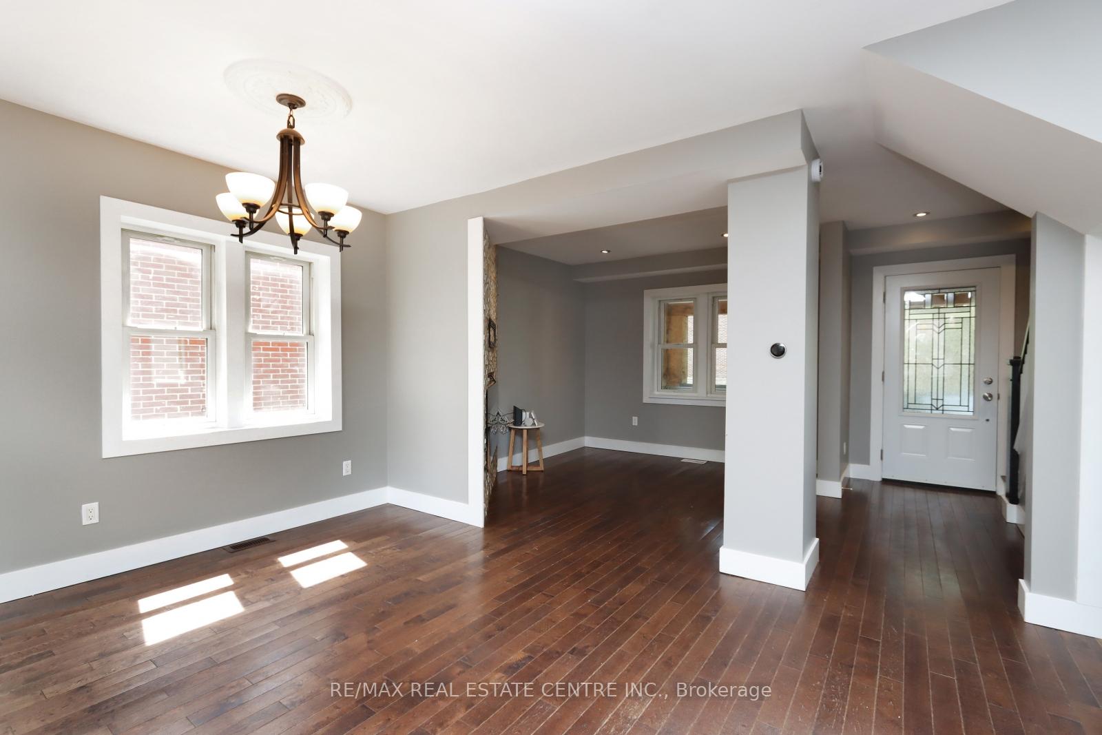 Photo 18 of 121 Brock Street, Kitchener — HOMEH