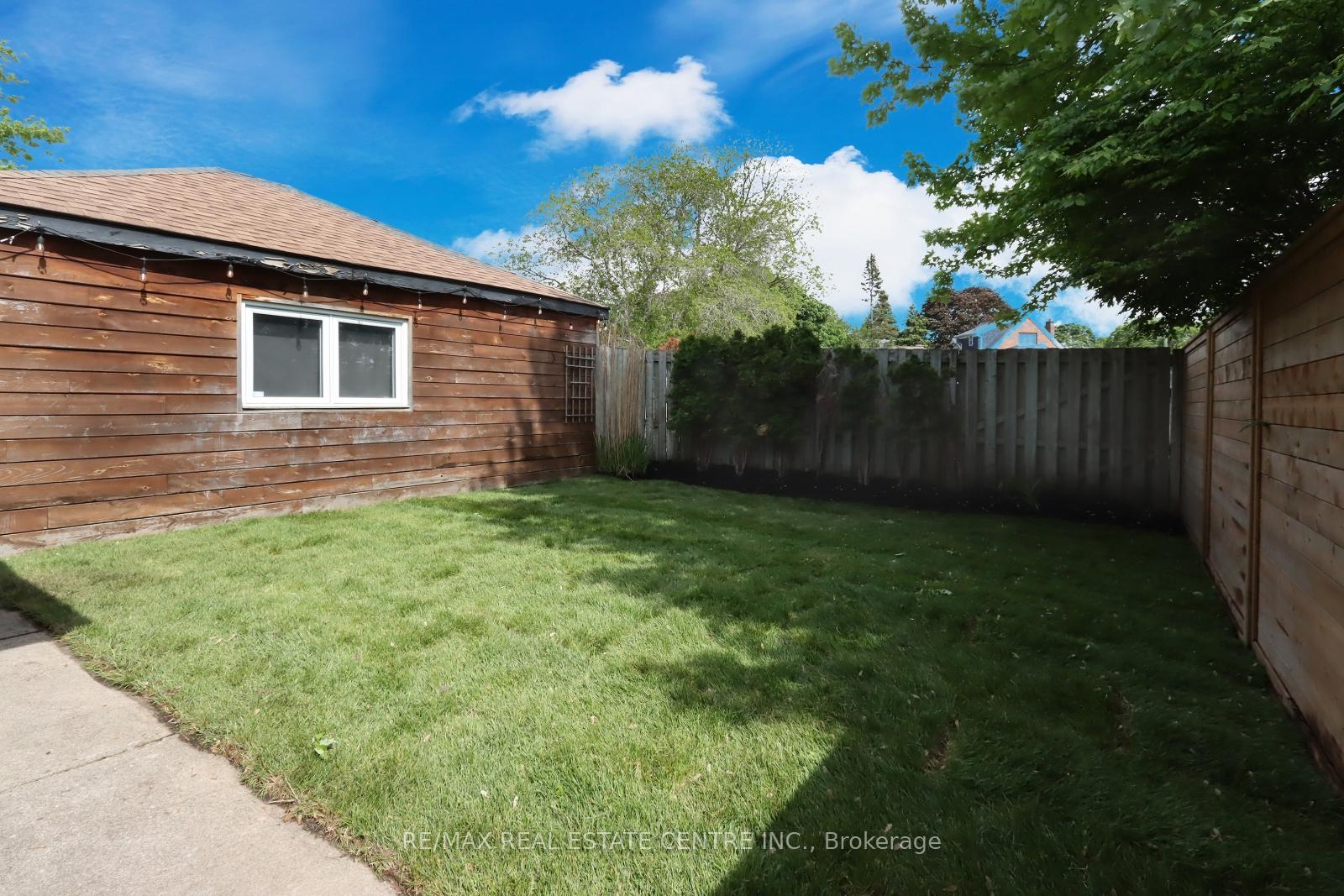 Photo 31 of 121 Brock Street, Kitchener — HOMEH