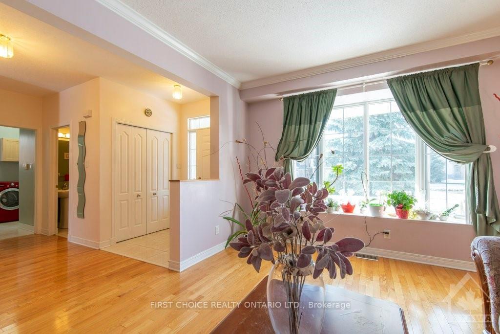 Photo 2 of 72 Walden Drive, Ottawa, Kanata - Kanata Lakes/Heritage Hills — HOMEH