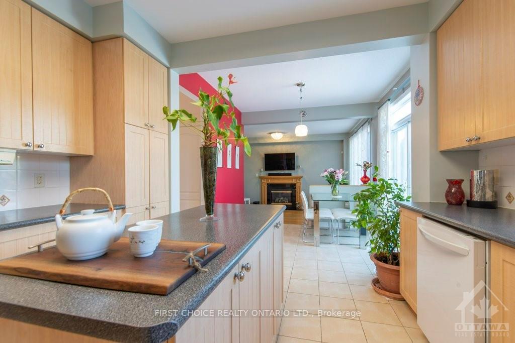 Photo 7 of 72 Walden Drive, Ottawa, Kanata - Kanata Lakes/Heritage Hills — HOMEH