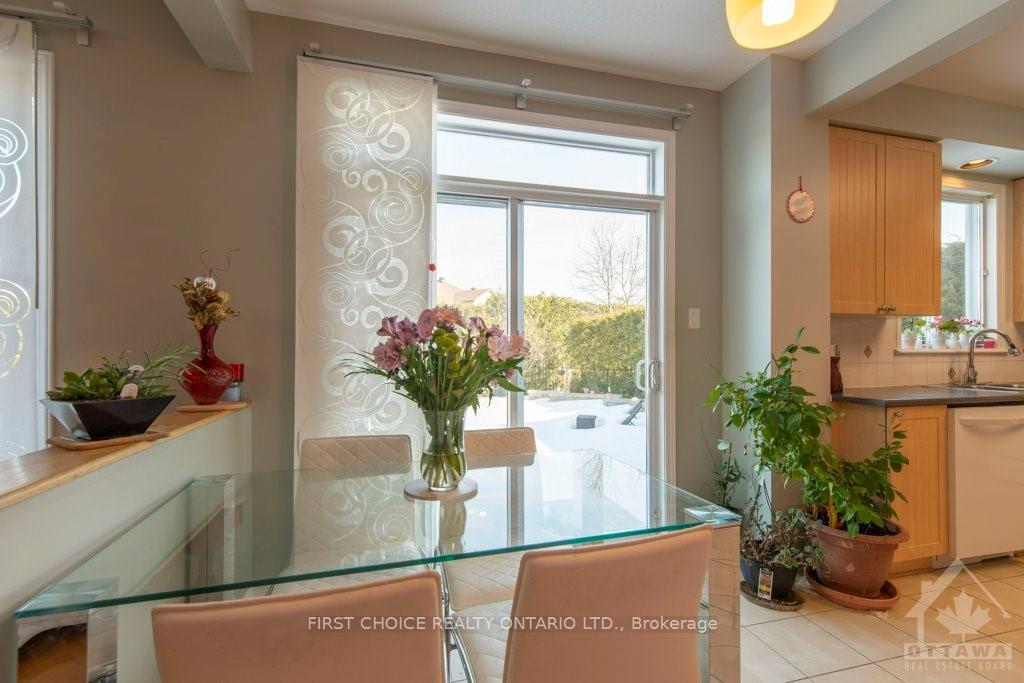 Photo 9 of 72 Walden Drive, Ottawa, Kanata - Kanata Lakes/Heritage Hills — HOMEH