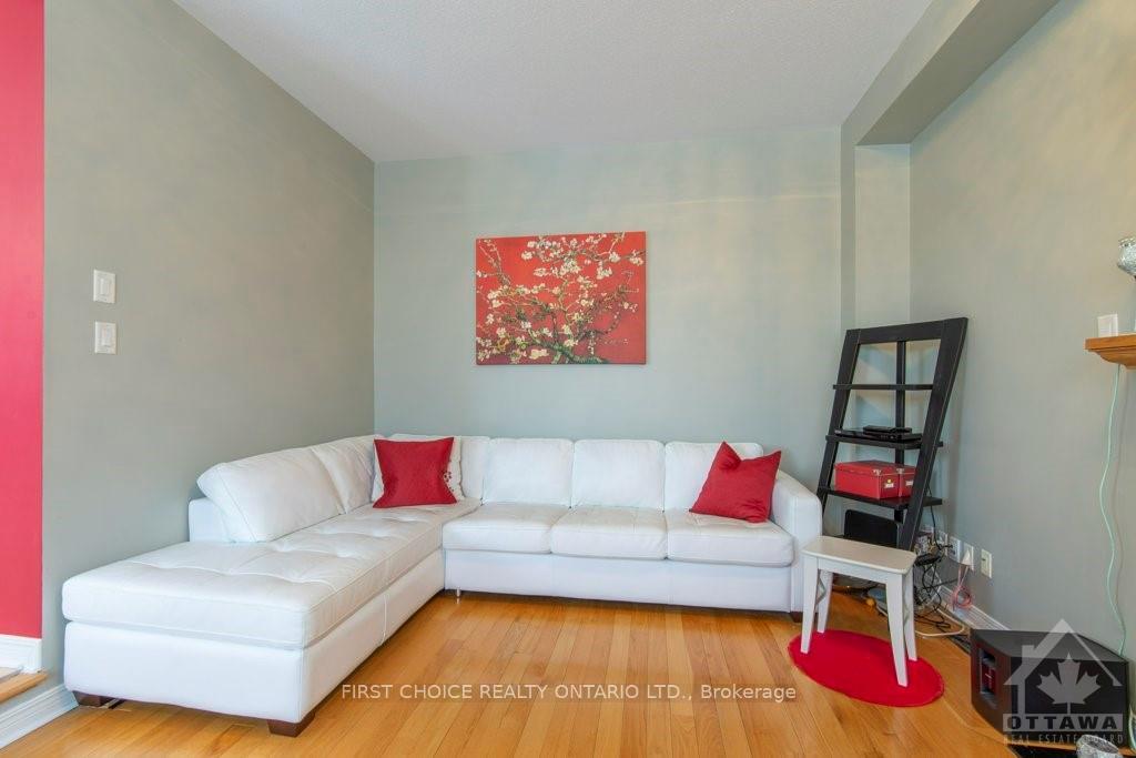Photo 13 of 72 Walden Drive, Ottawa, Kanata - Kanata Lakes/Heritage Hills — HOMEH