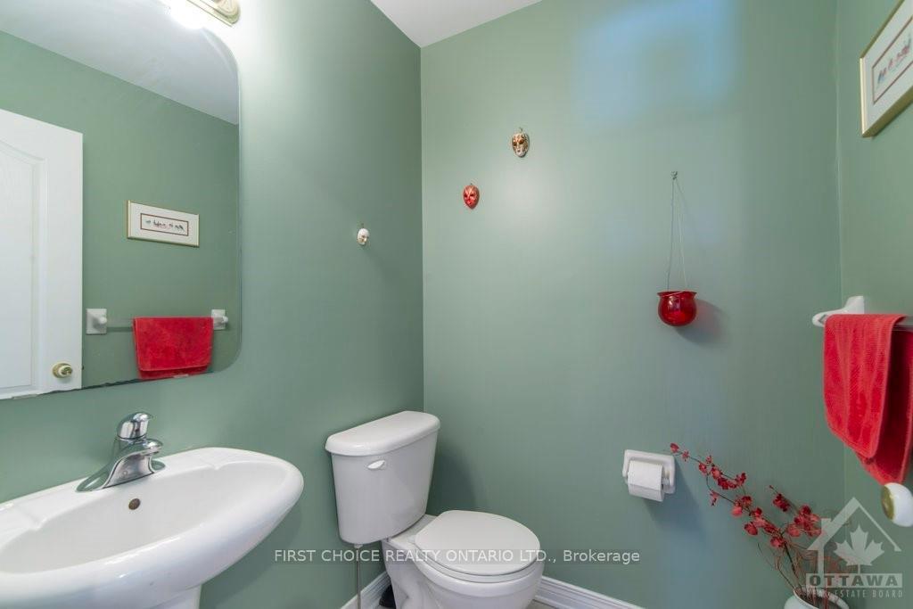 Photo 16 of 72 Walden Drive, Ottawa, Kanata - Kanata Lakes/Heritage Hills — HOMEH