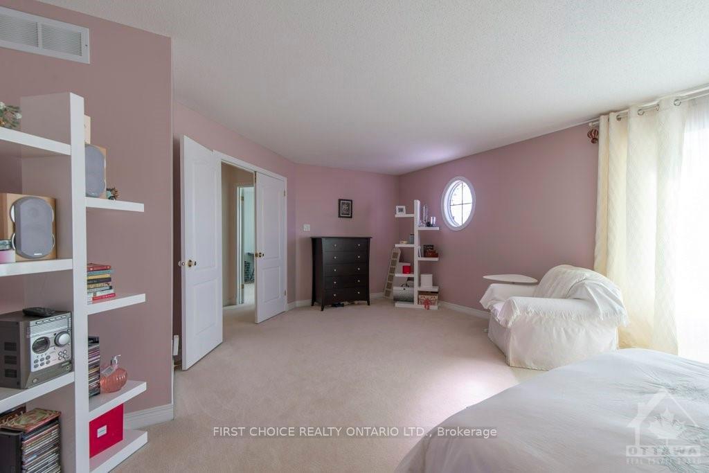Photo 20 of 72 Walden Drive, Ottawa, Kanata - Kanata Lakes/Heritage Hills — HOMEH