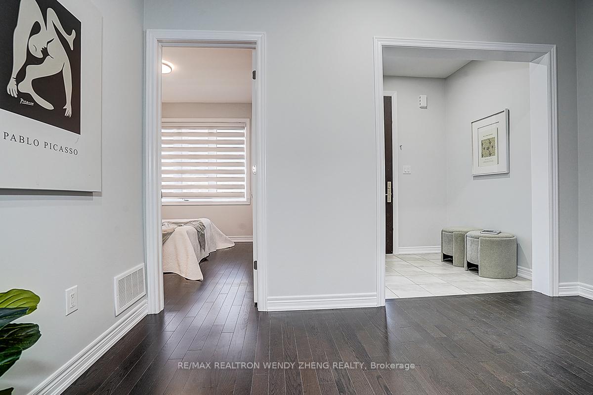 Photo 4 of 232 Rustle Woods Avenue, Markham, Cornell — HOMEH