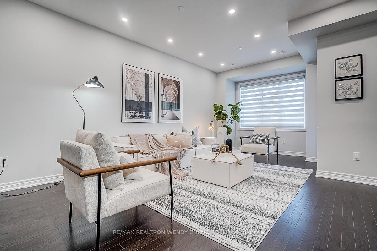 Photo 8 of 232 Rustle Woods Avenue, Markham, Cornell — HOMEH