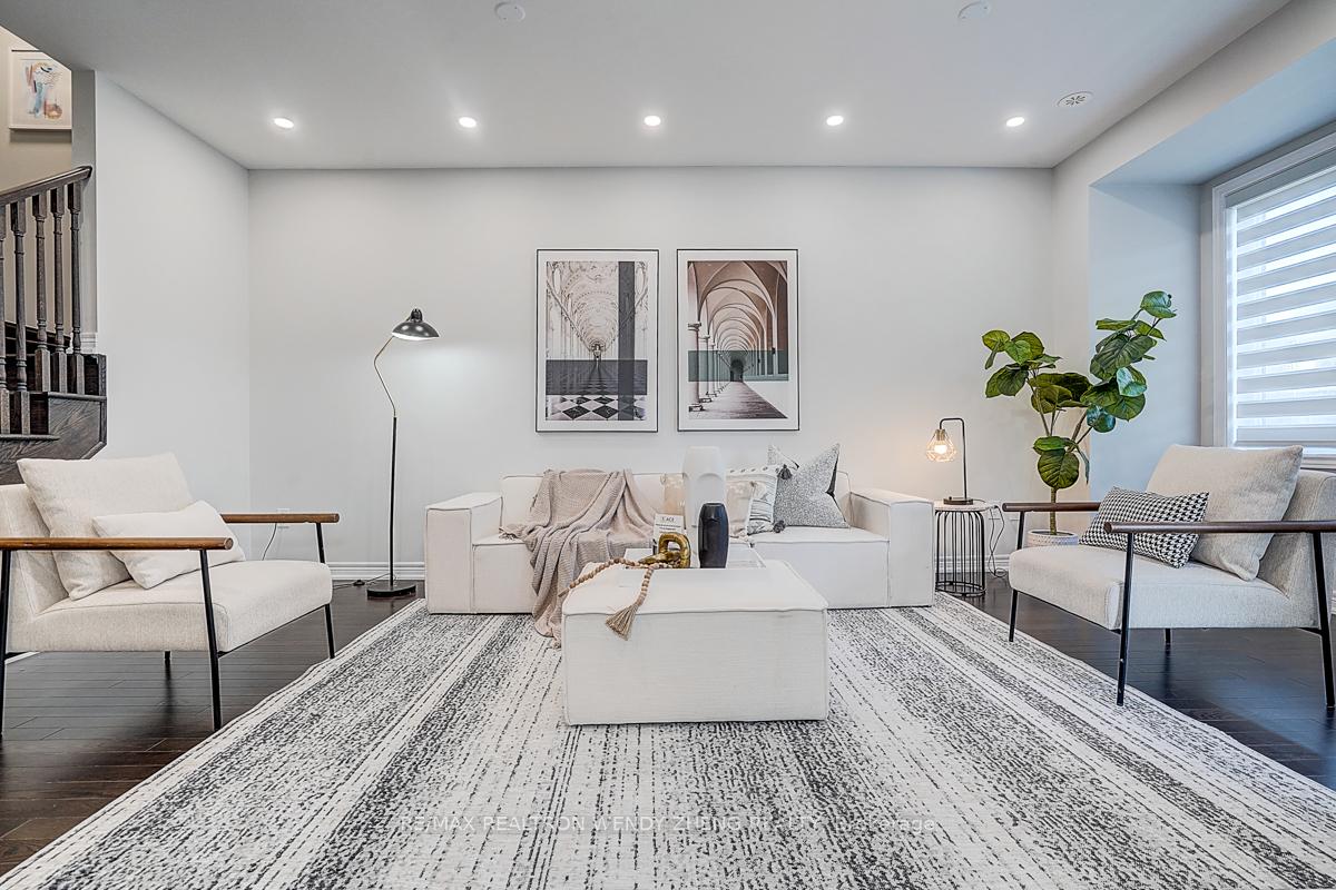 Photo 10 of 232 Rustle Woods Avenue, Markham, Cornell — HOMEH
