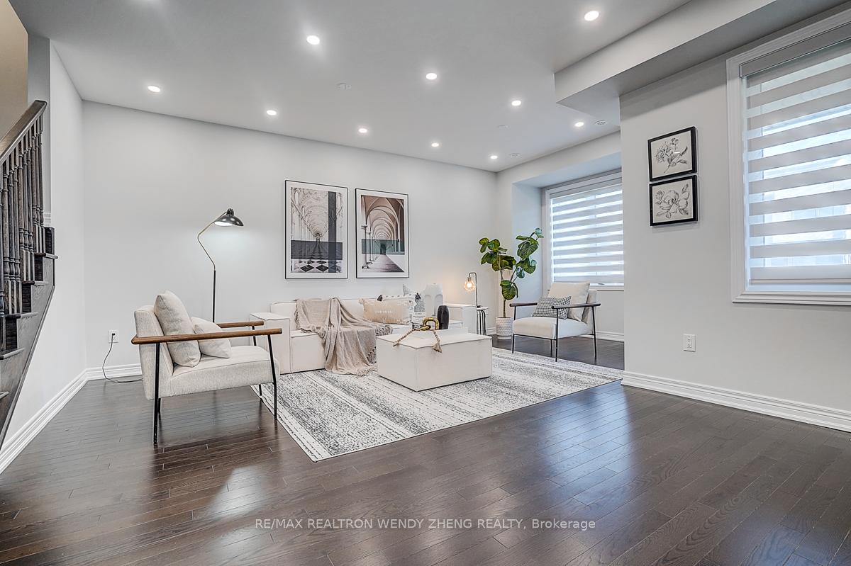 Photo 13 of 232 Rustle Woods Avenue, Markham, Cornell — HOMEH