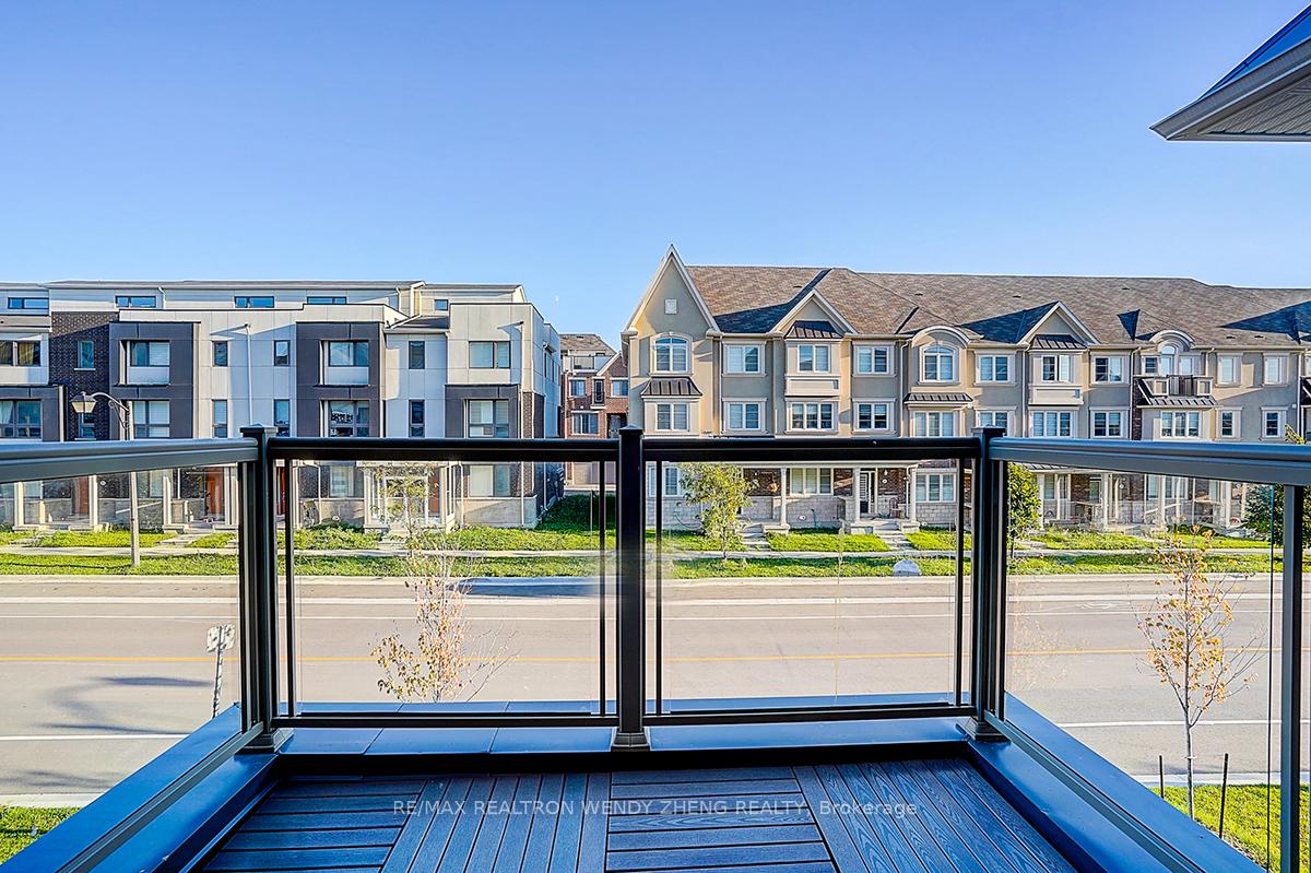 Photo 16 of 232 Rustle Woods Avenue, Markham, Cornell — HOMEH