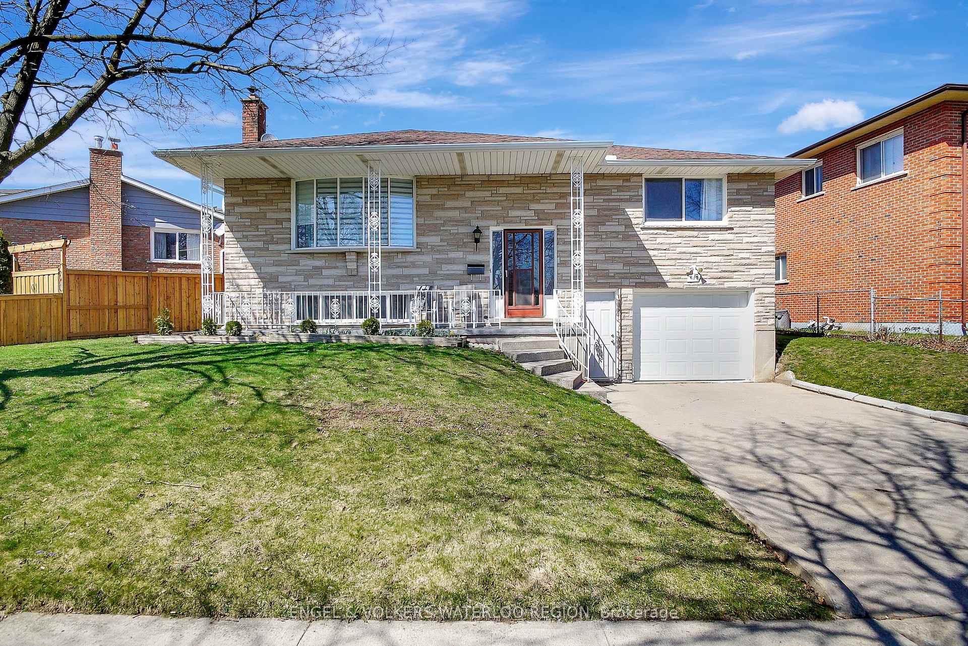 Front of 137 Wimbleton Crescent
