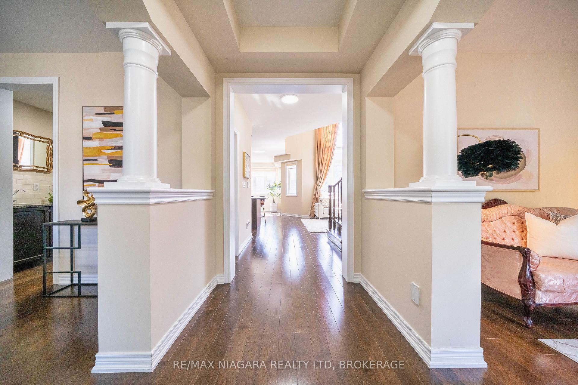 Photo 5 of 40 Dungannon Drive, Markham, Angus Glen — HOMEH