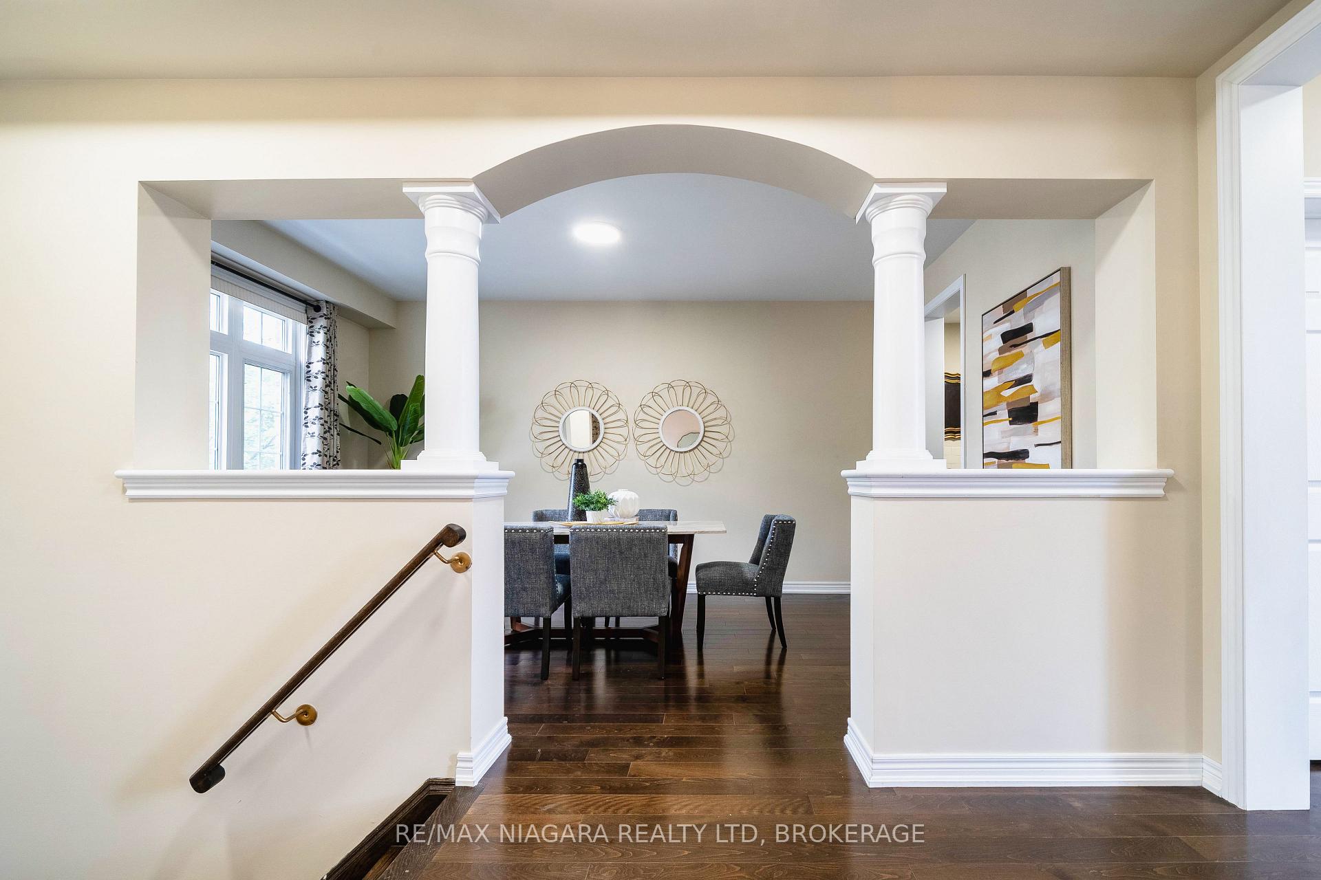 Photo 8 of 40 Dungannon Drive, Markham, Angus Glen — HOMEH