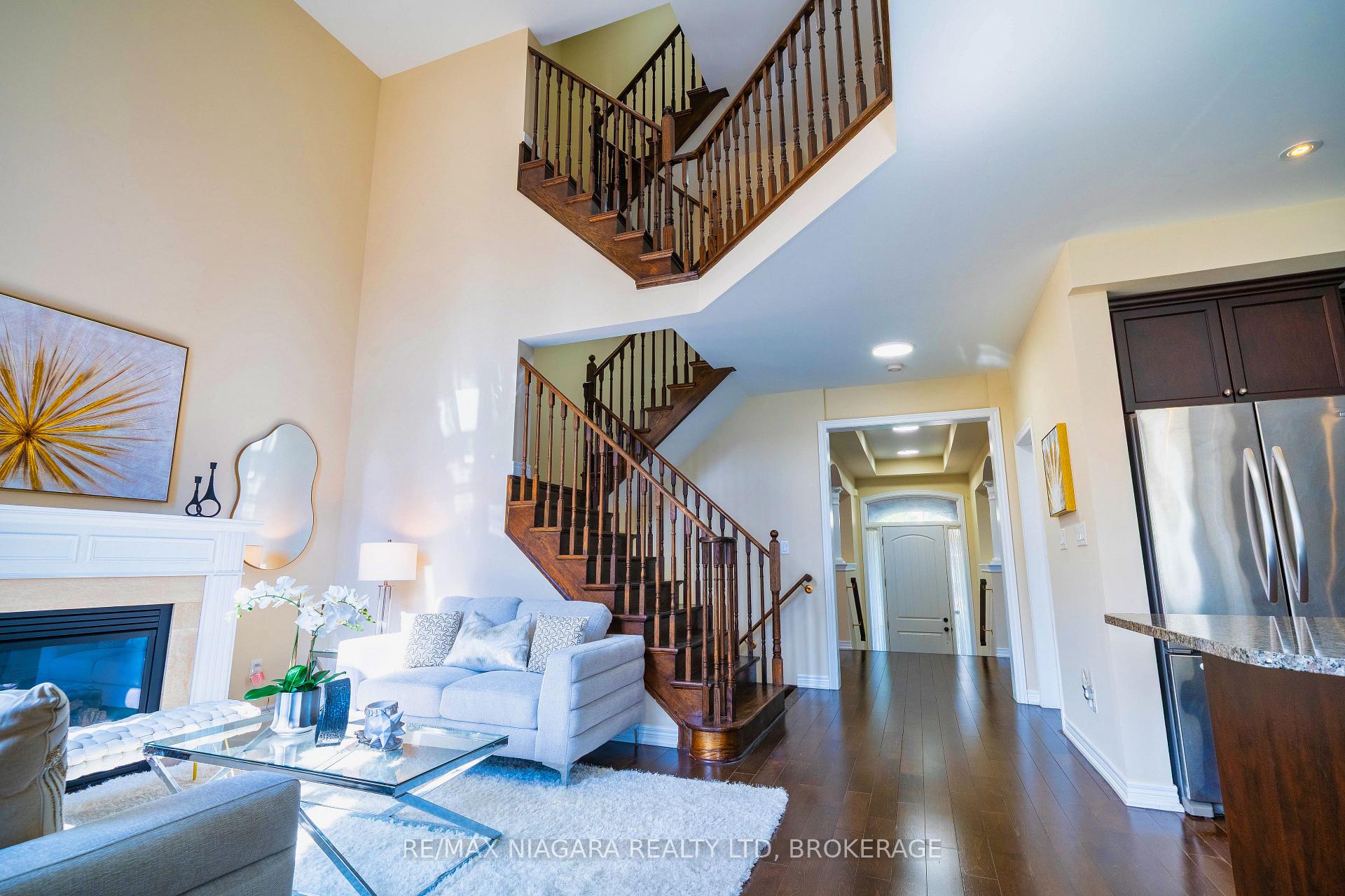 Photo 22 of 40 Dungannon Drive, Markham, Angus Glen — HOMEH