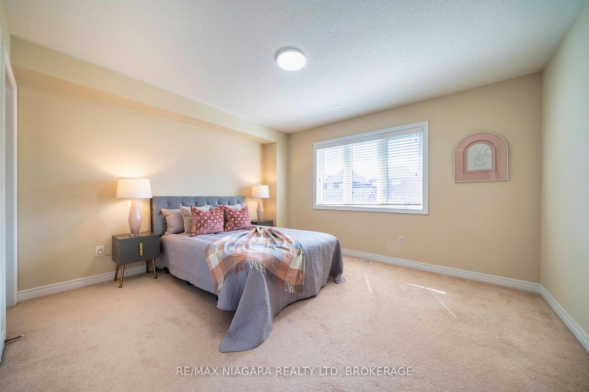 Photo 25 of 40 Dungannon Drive, Markham, Angus Glen — HOMEH