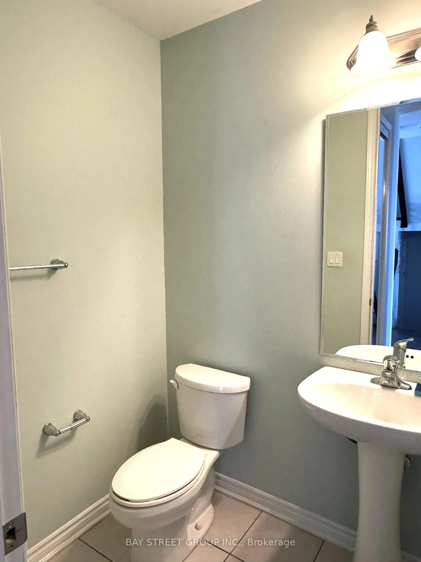 Photo 11 of 1091 Biason Circle, Milton, Willmott — HOMEH