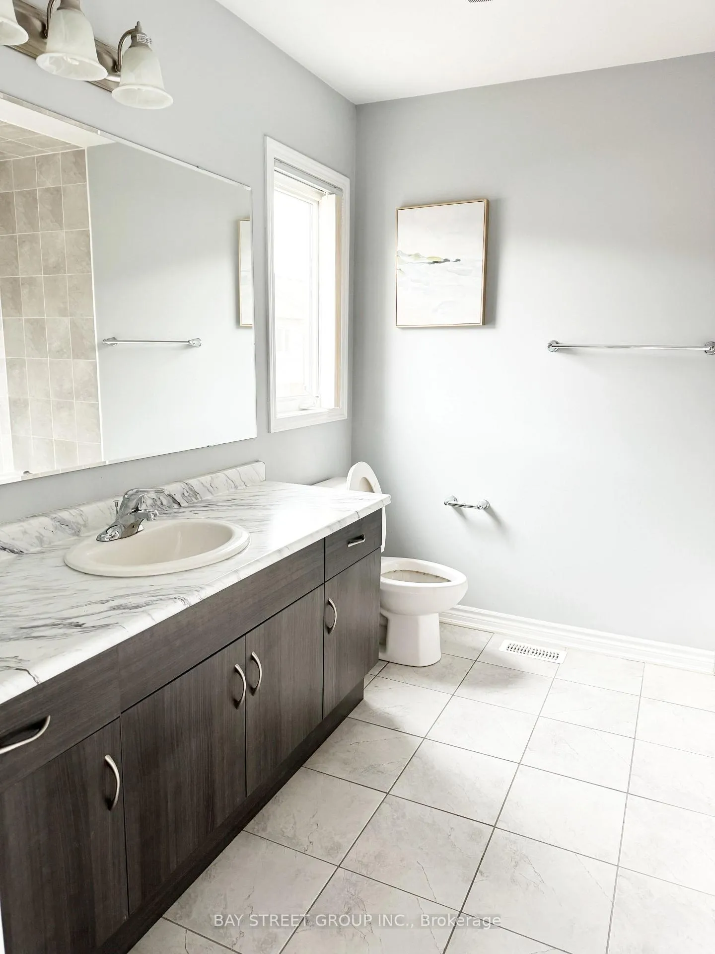 Photo 15 of 1091 Biason Circle, Milton, Willmott — HOMEH
