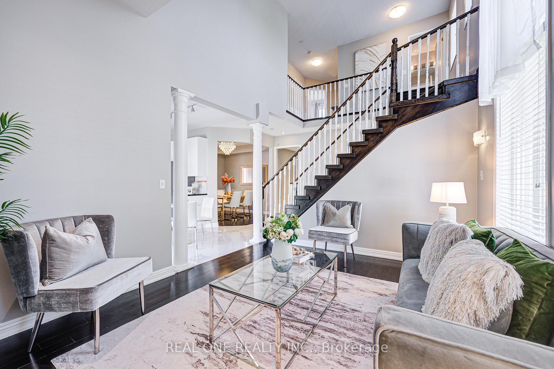 Photo 10 of 35 Ridgecrest Road, Markham, Berczy — HOMEH