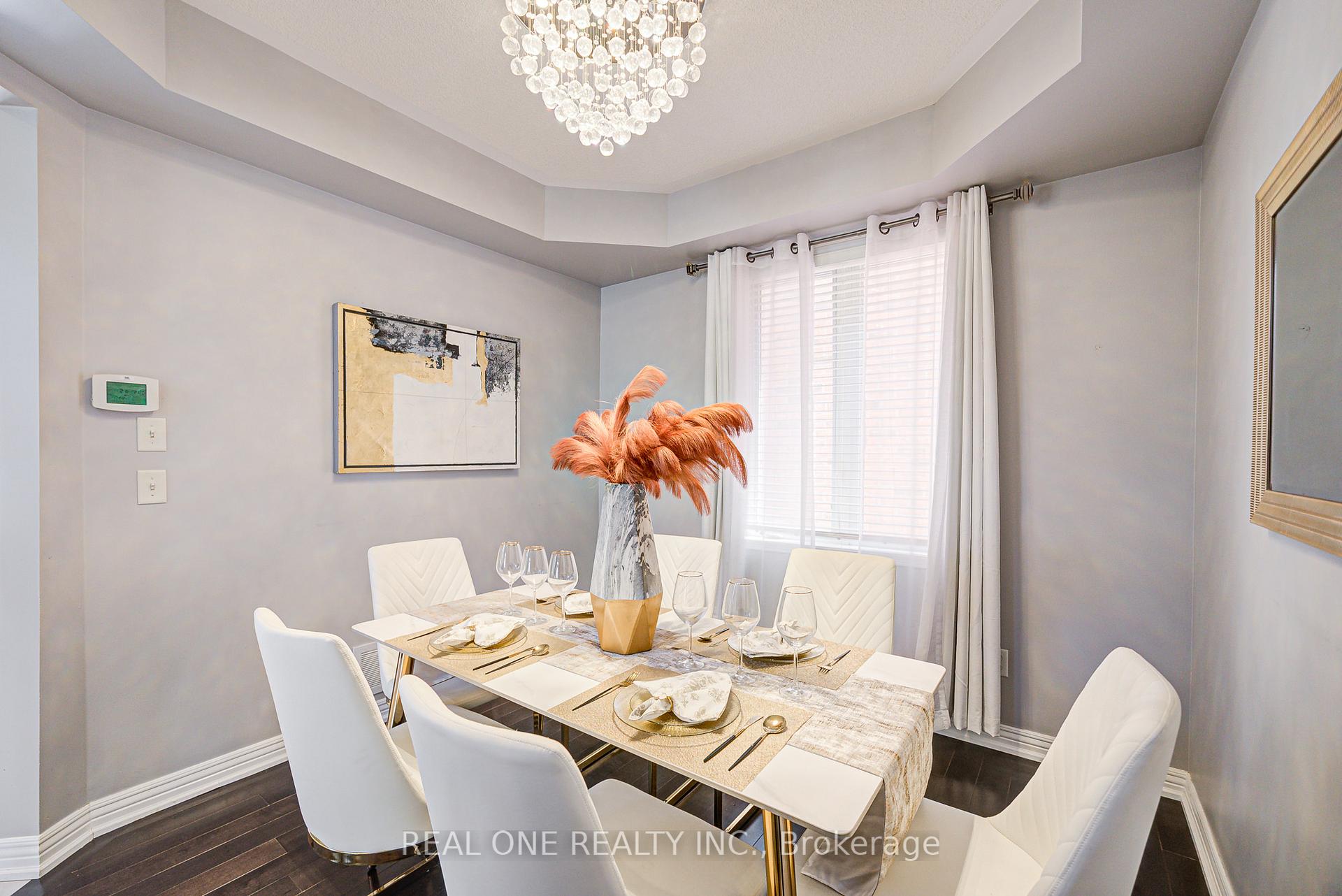 Photo 12 of 35 Ridgecrest Road, Markham, Berczy — HOMEH