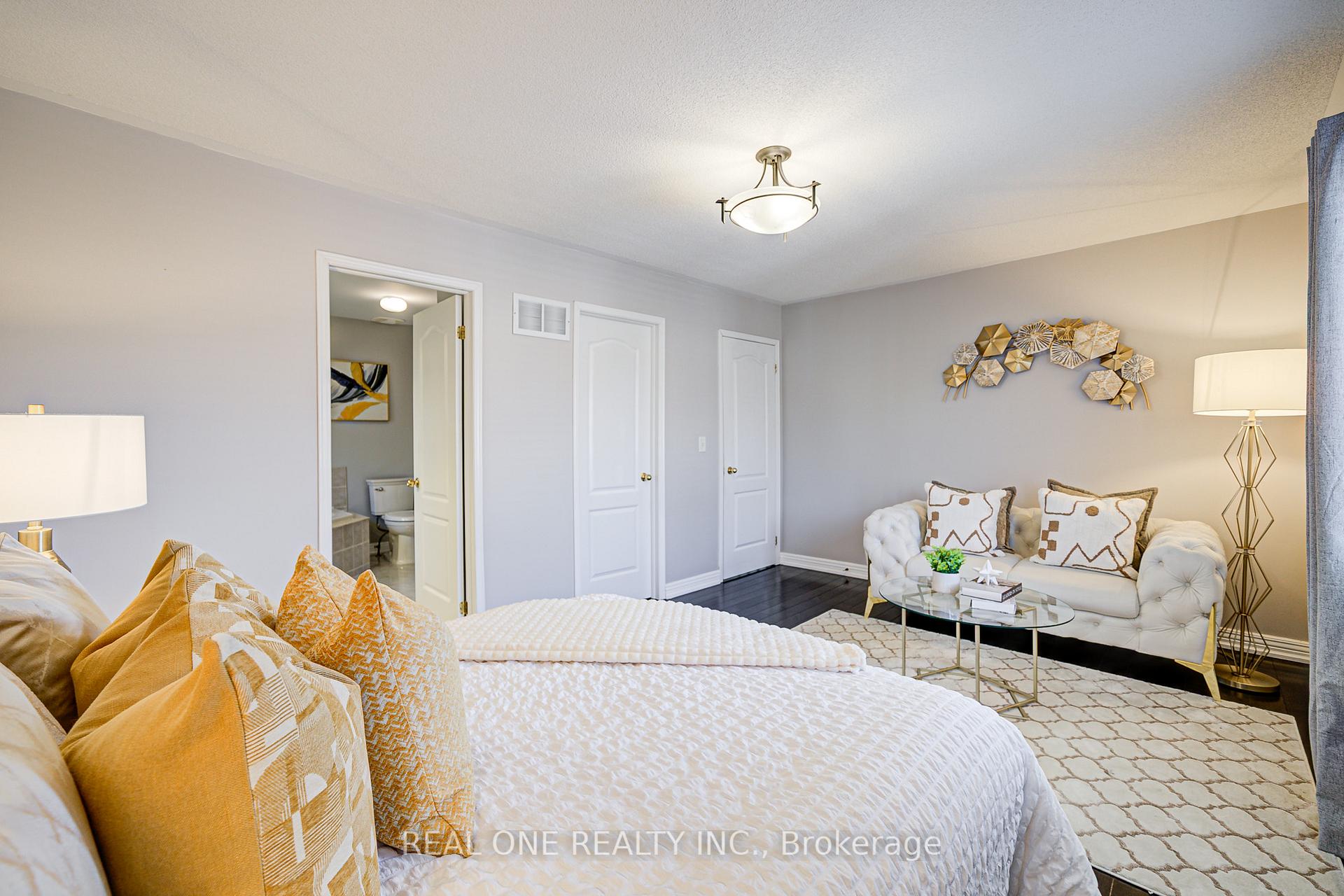 Photo 20 of 35 Ridgecrest Road, Markham, Berczy — HOMEH