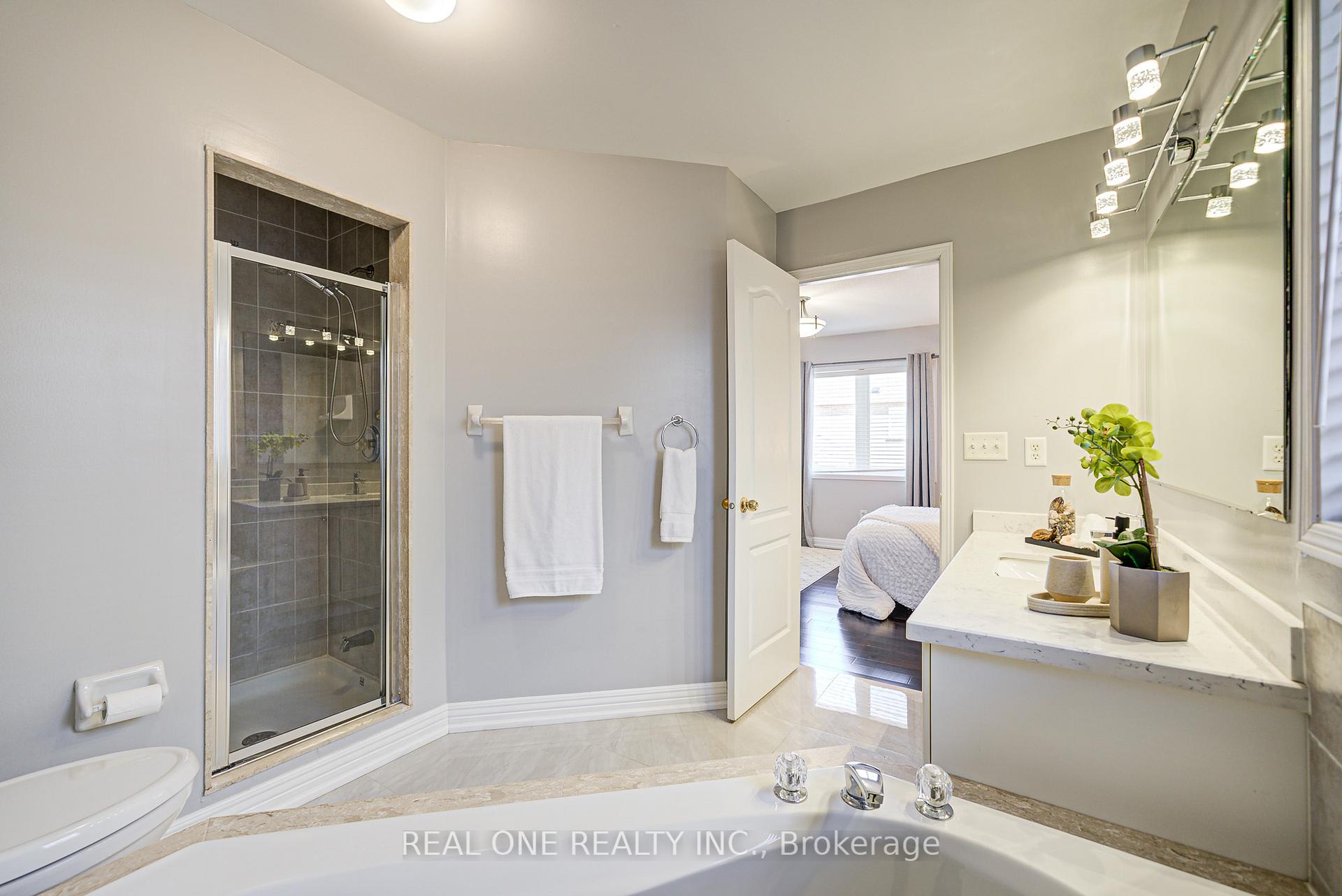 Photo 22 of 35 Ridgecrest Road, Markham, Berczy — HOMEH
