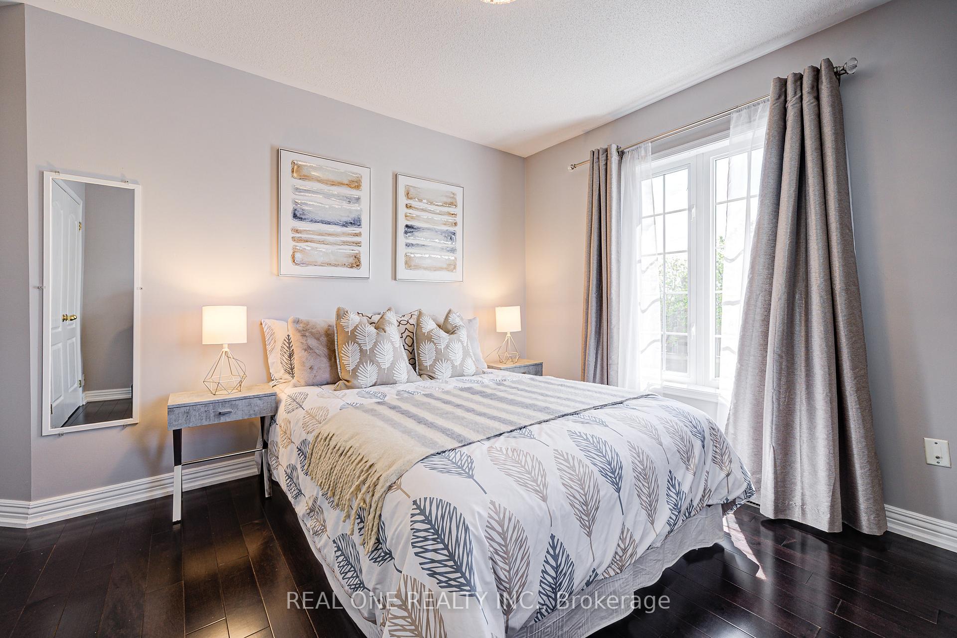Photo 26 of 35 Ridgecrest Road, Markham, Berczy — HOMEH