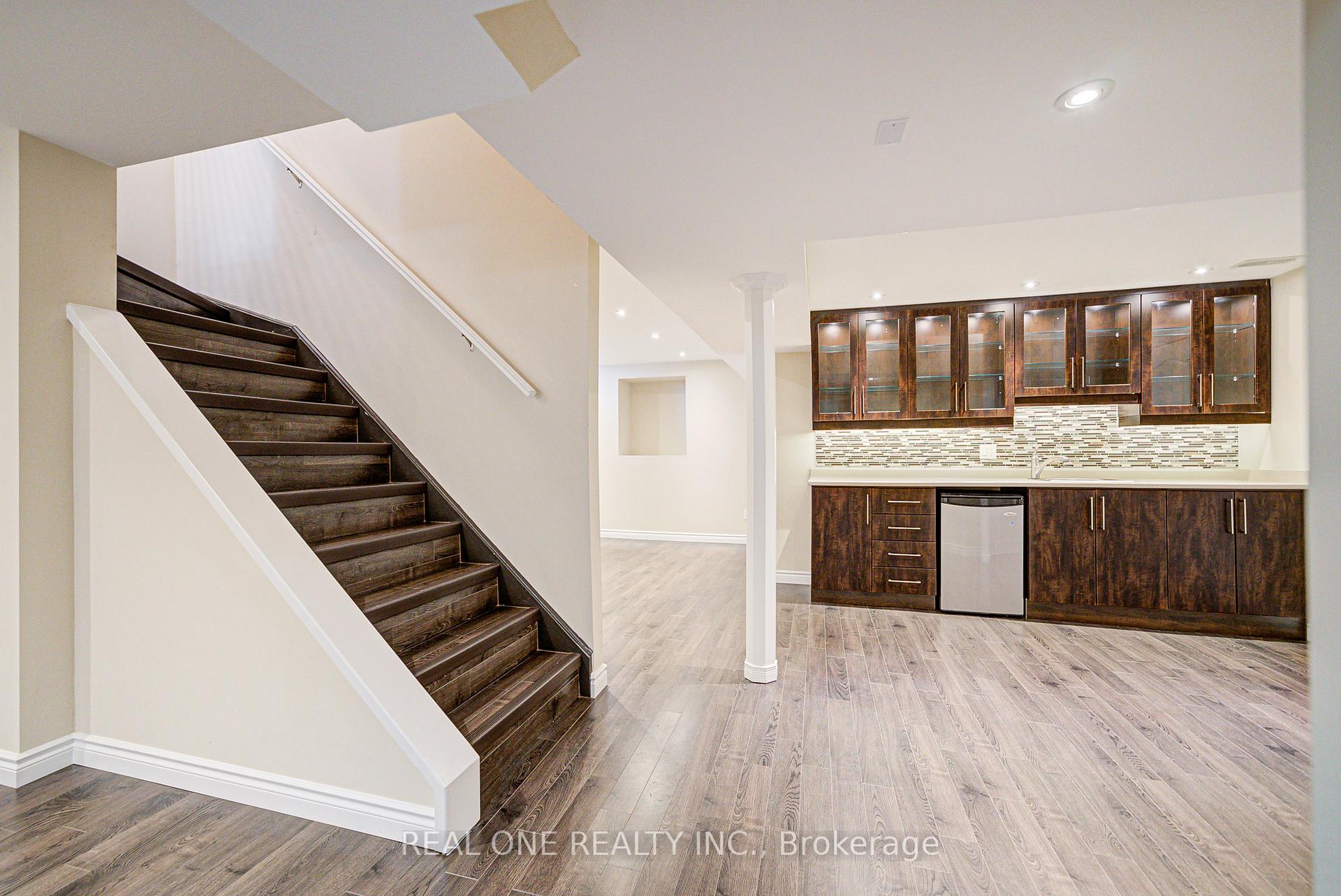 Photo 29 of 35 Ridgecrest Road, Markham, Berczy — HOMEH