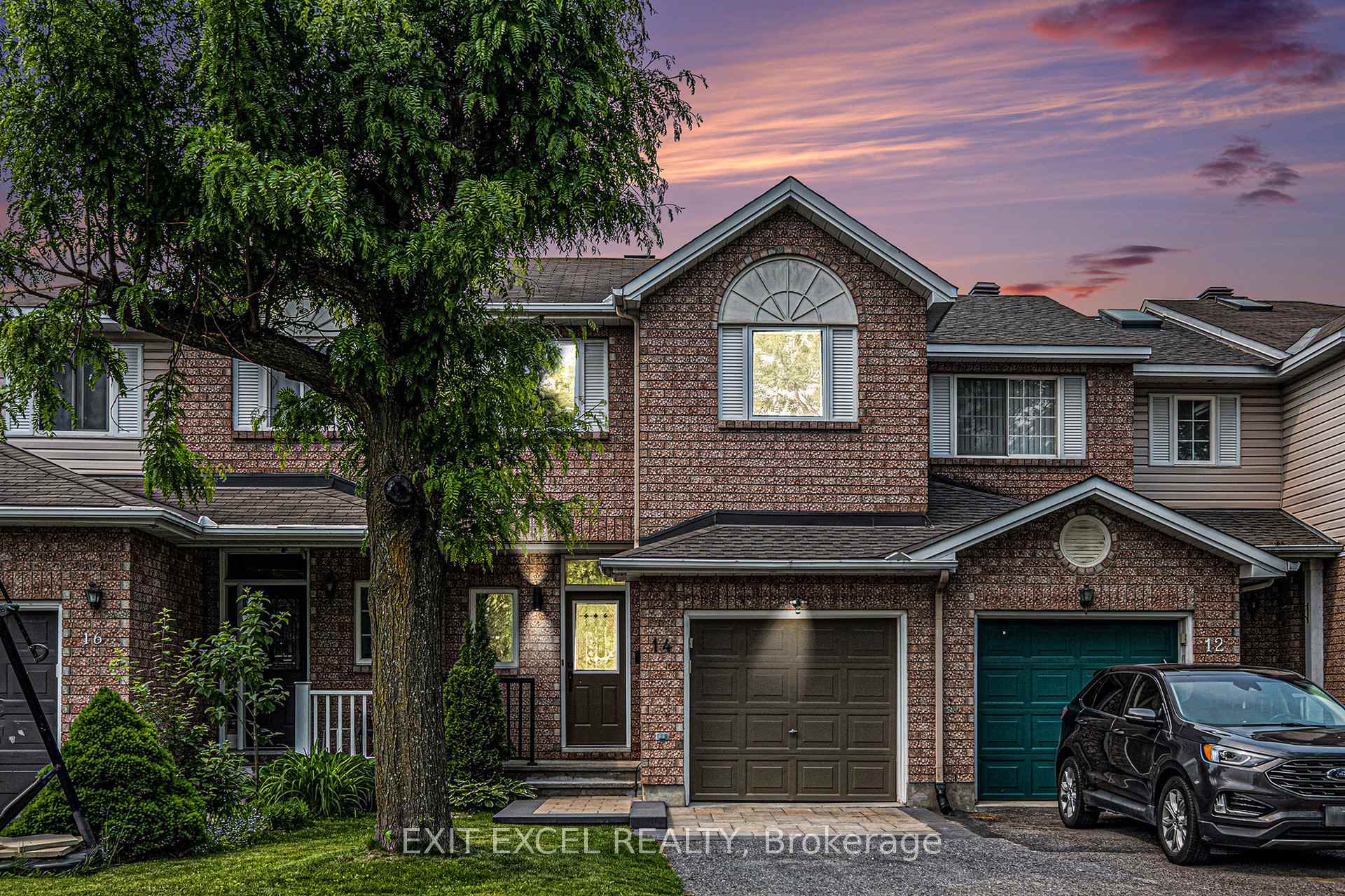 Photo 1 of 14 Grassy Plains Drive, Ottawa, Kanata - Emerald Meadows/Trailwest — HOMEH