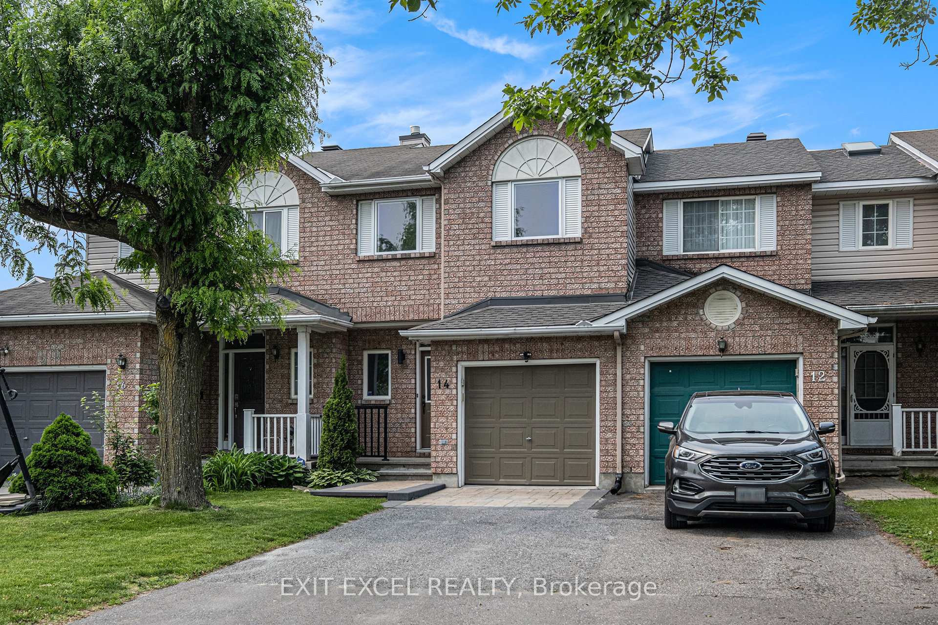 Photo 2 of 14 Grassy Plains Drive, Ottawa, Kanata - Emerald Meadows/Trailwest — HOMEH