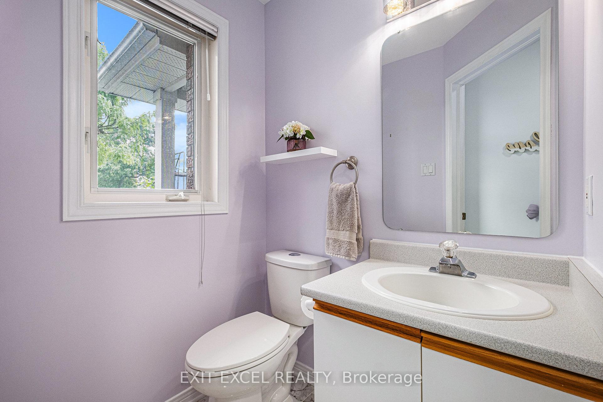 Photo 15 of 14 Grassy Plains Drive, Ottawa, Kanata - Emerald Meadows/Trailwest — HOMEH