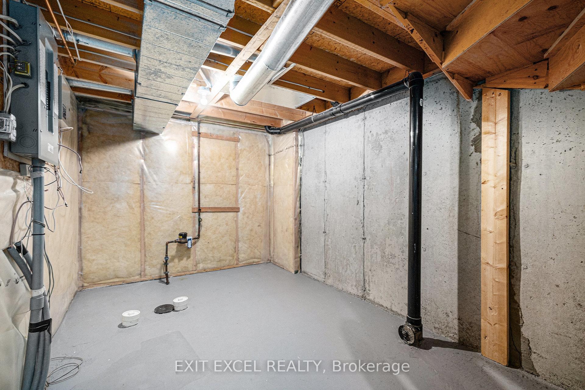 Photo 26 of 14 Grassy Plains Drive, Ottawa, Kanata - Emerald Meadows/Trailwest — HOMEH
