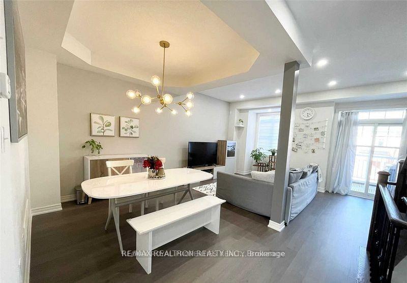 Photo 13 of 104 Roy Grove Way, Markham, Greensborough — HOMEH