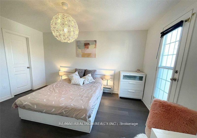 Photo 19 of 104 Roy Grove Way, Markham, Greensborough — HOMEH