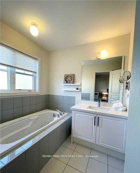 Photo 21 of 104 Roy Grove Way, Markham, Greensborough — HOMEH