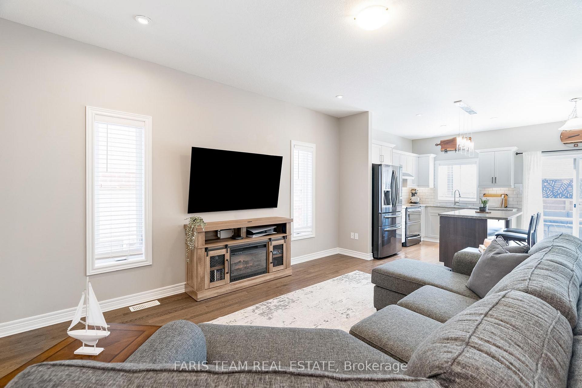 Photo 14 of 1045 Cook Drive, Midland — HOMEH