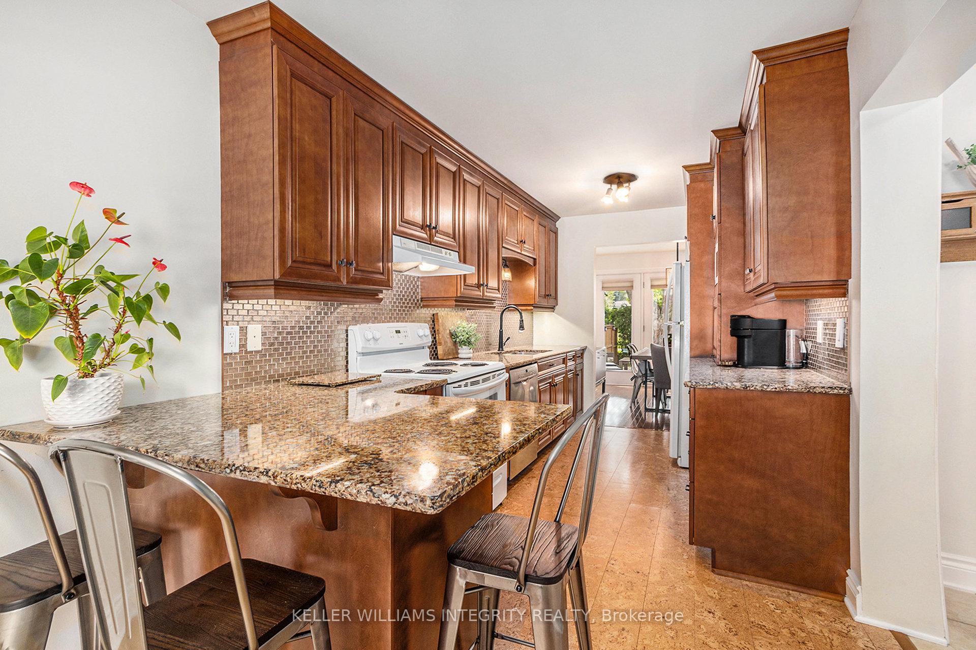 Photo 7 of 6 Barra Avenue, Ottawa, Kanata - Glencairn/Hazeldean — HOMEH