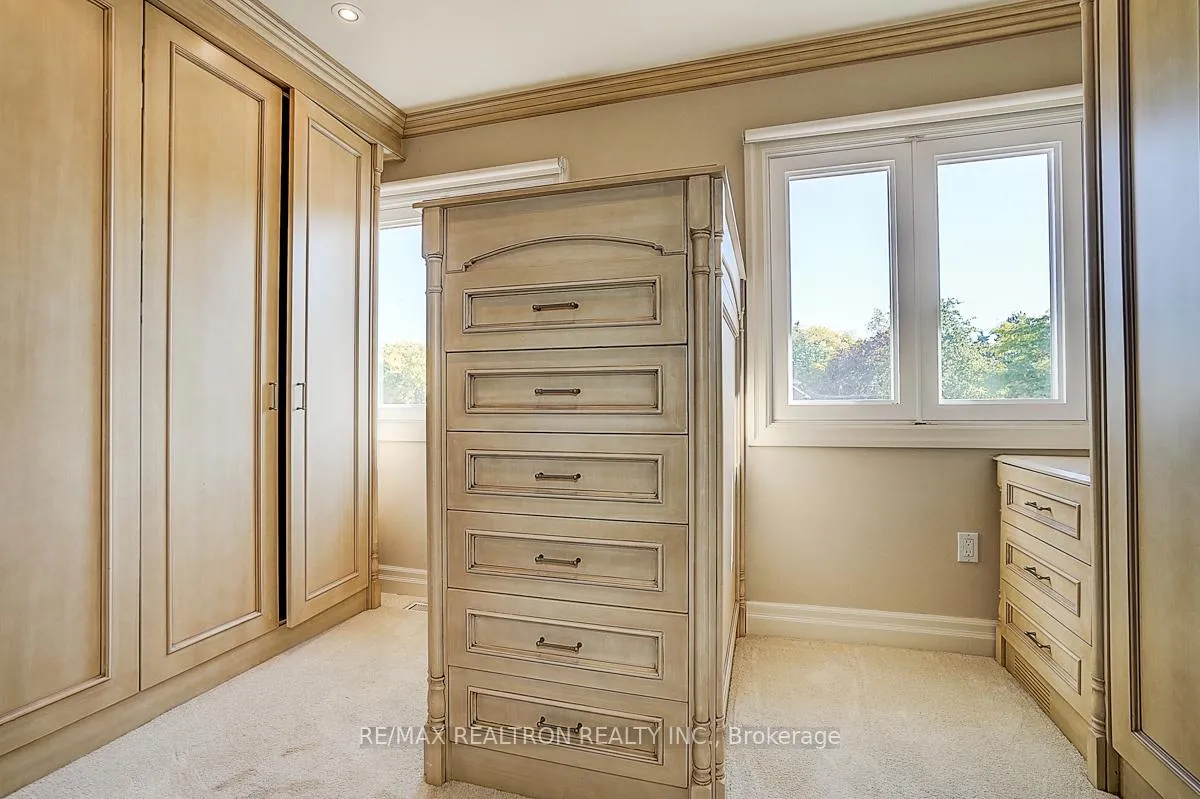 Photo 24 of 8 Rockley Court, Markham, Thornlea — HOMEH