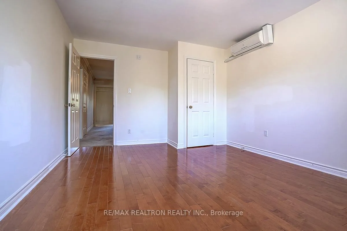 Photo 30 of 8 Rockley Court, Markham, Thornlea — HOMEH