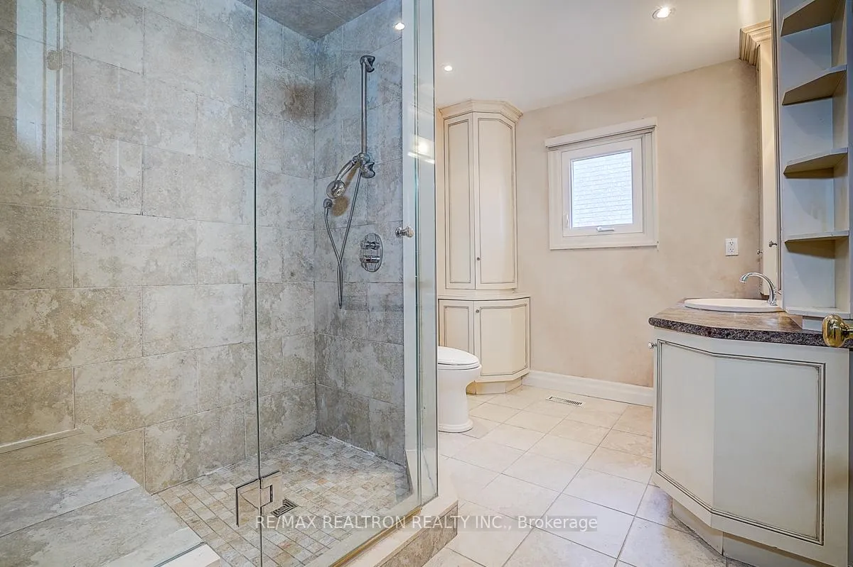 Photo 32 of 8 Rockley Court, Markham, Thornlea — HOMEH