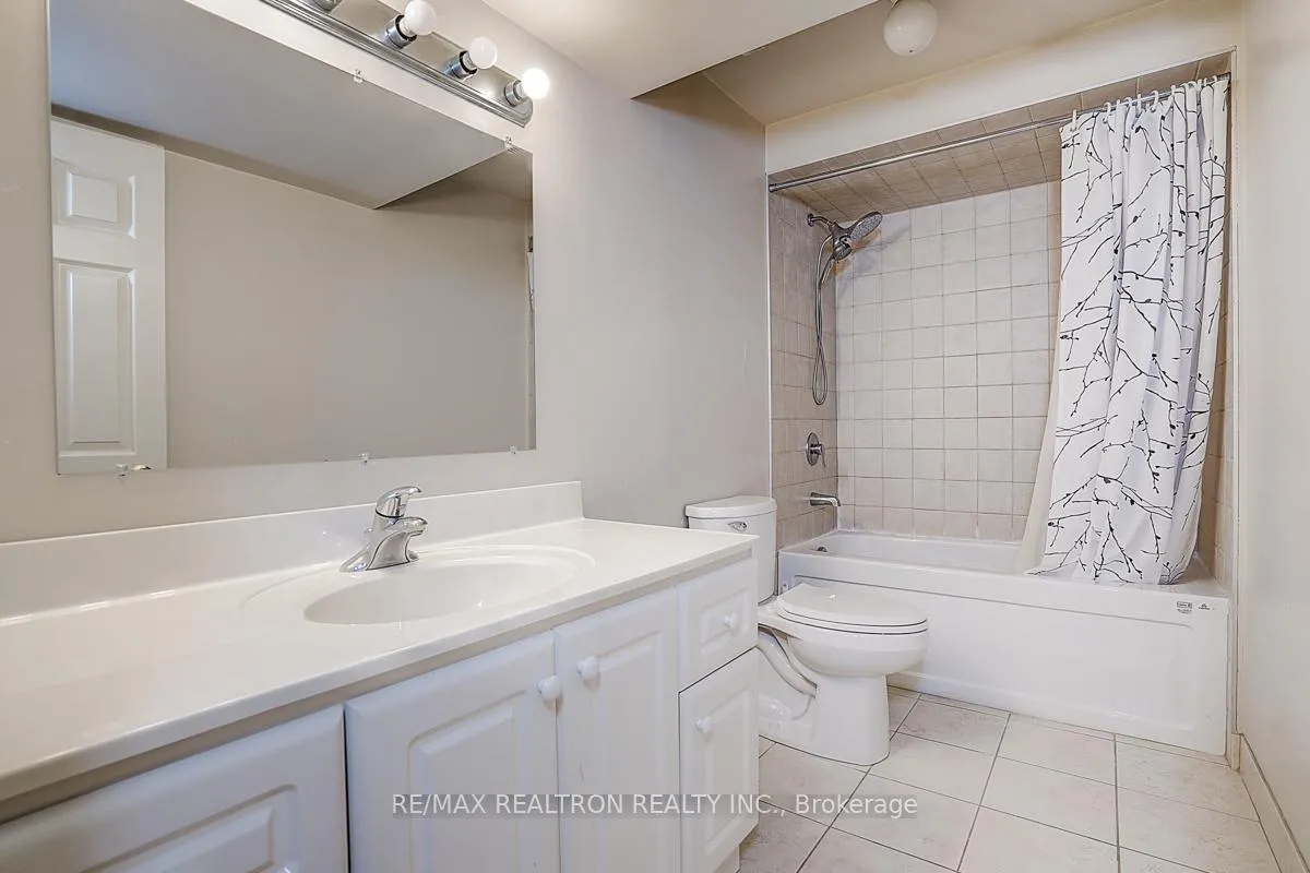 Photo 40 of 8 Rockley Court, Markham, Thornlea — HOMEH