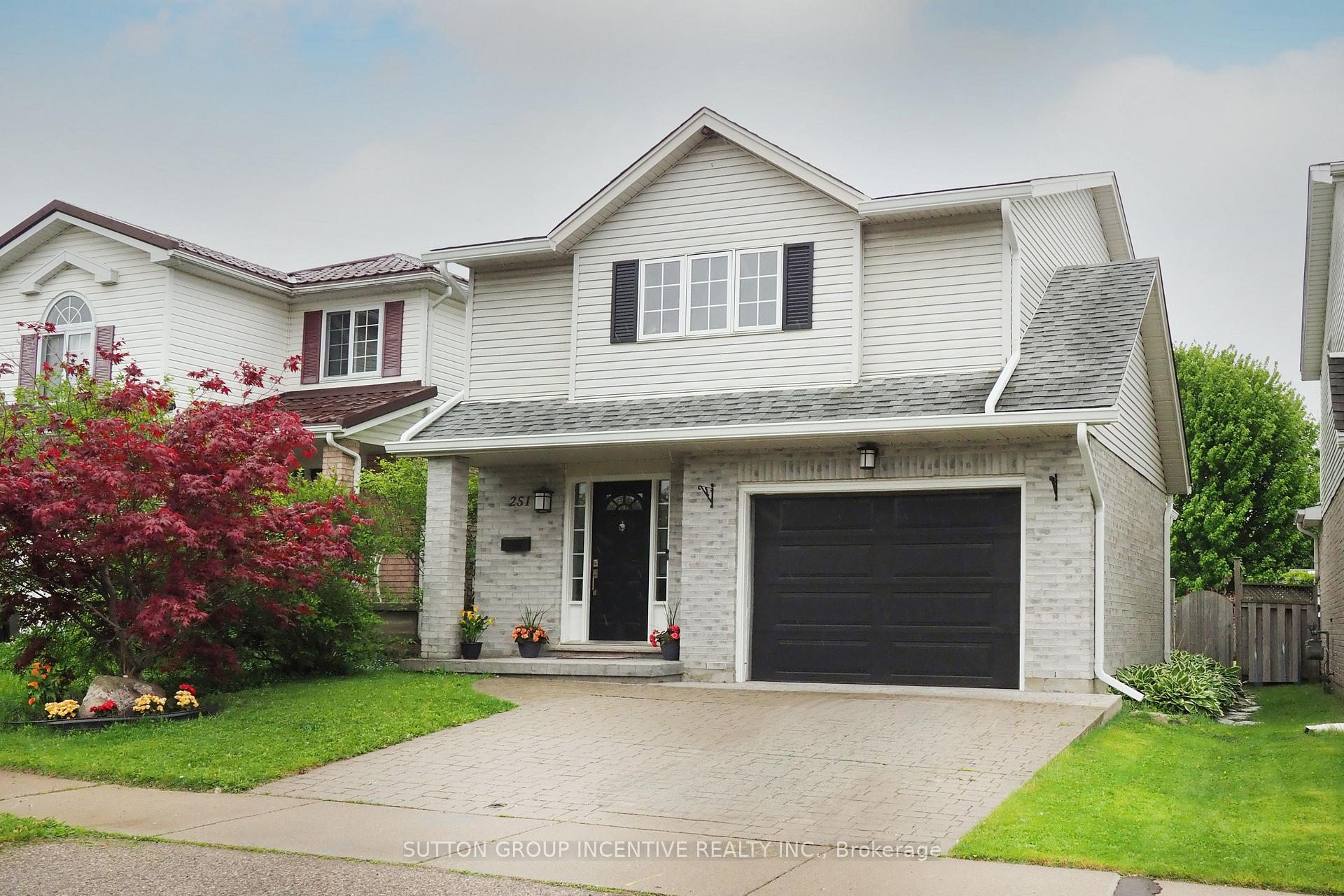 Photo 1 of 251 Grey Fox Drive, Kitchener — HOMEH