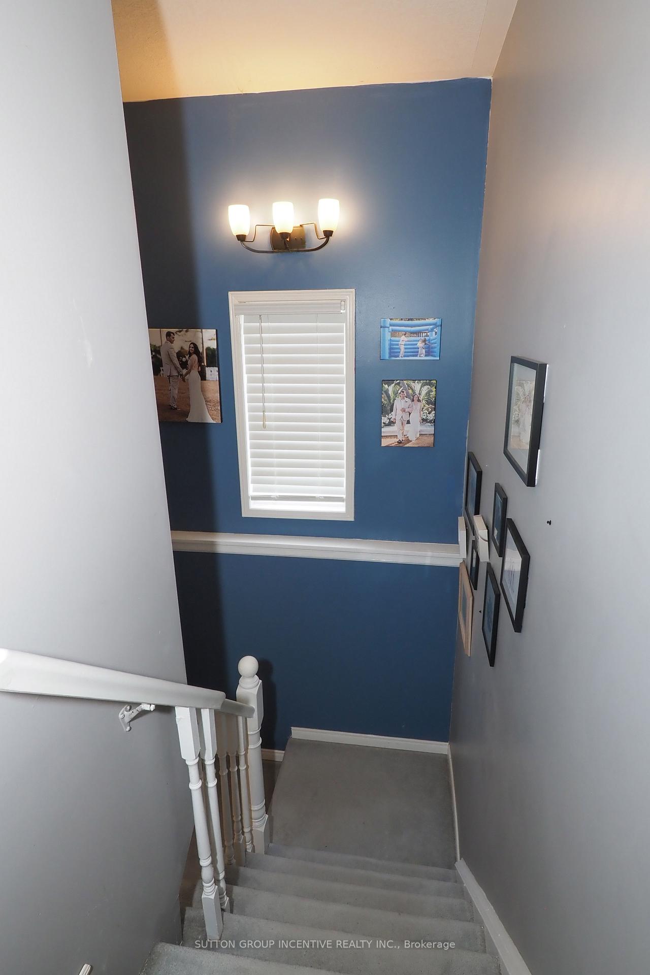 Photo 15 of 251 Grey Fox Drive, Kitchener — HOMEH