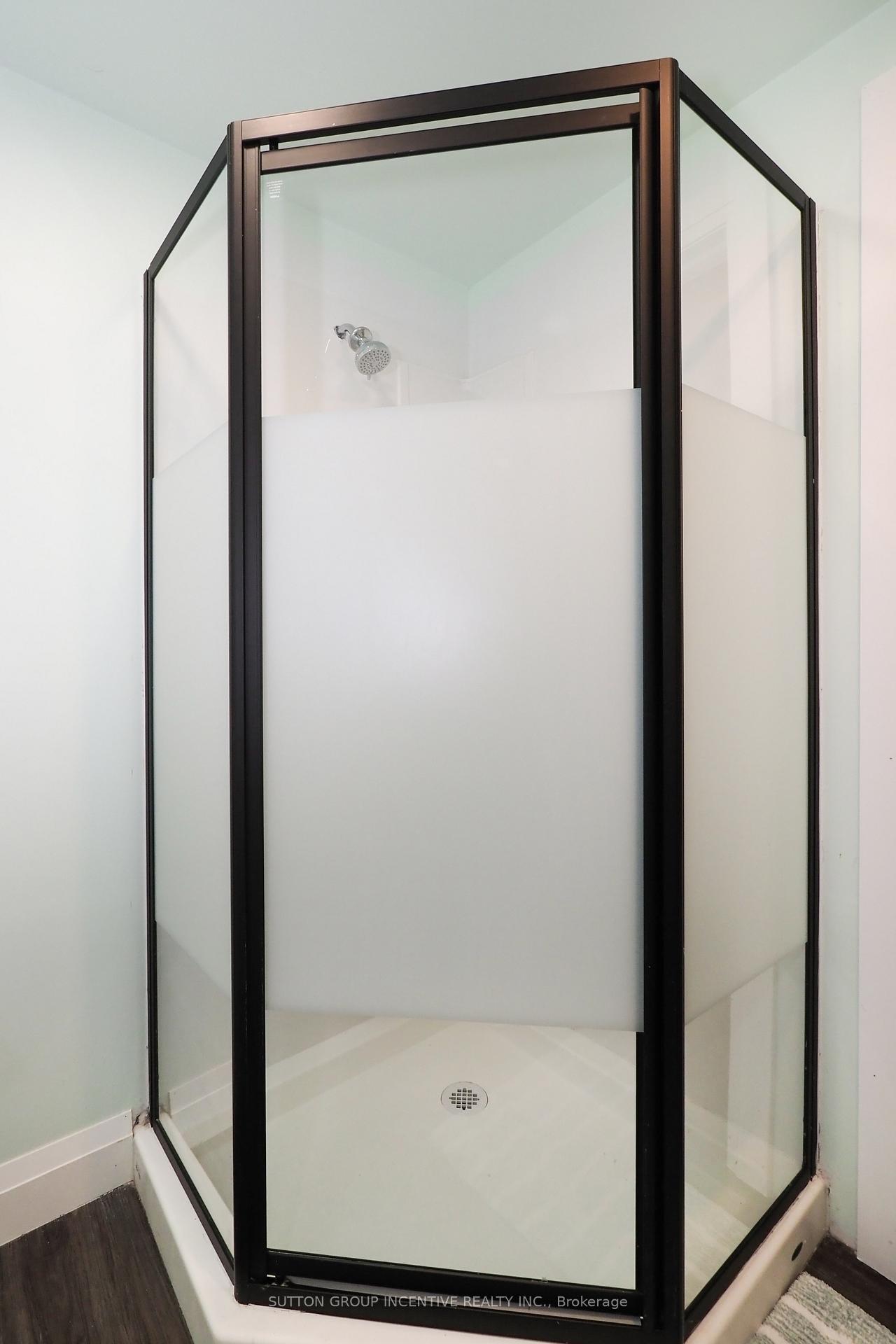 Photo 24 of 251 Grey Fox Drive, Kitchener — HOMEH